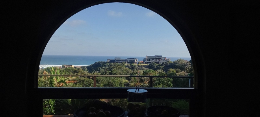 4 Bedroom Property for Sale in Outeniqua Strand Western Cape